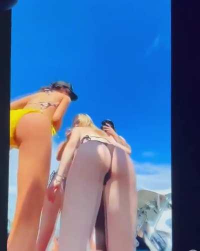 iutr i love boat days