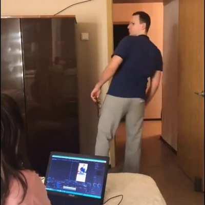 Aumente um pouco o volume...