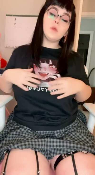 Let me bounce on your dick 🤤