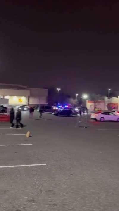 Teen meetup at Largo town center leads to 30 cops showing up w Helicopters 🤦🏽‍♂️