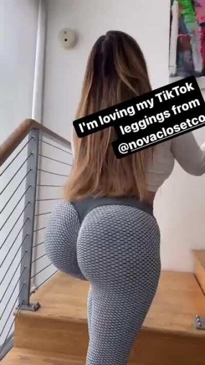 Anastasiya (@anastasiyakvitko) hottest model