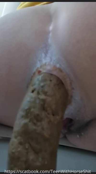 Would you let a slim college girl fill your mouth and toilet with her unflushable gigantic turds? 🥰