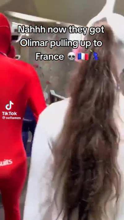 Guy. Guess whoâs pulling to france.