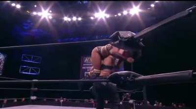 Marina Shafir wrecks La Rosa Negra 💪🏽