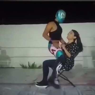 HMC The cunning luchador yeet