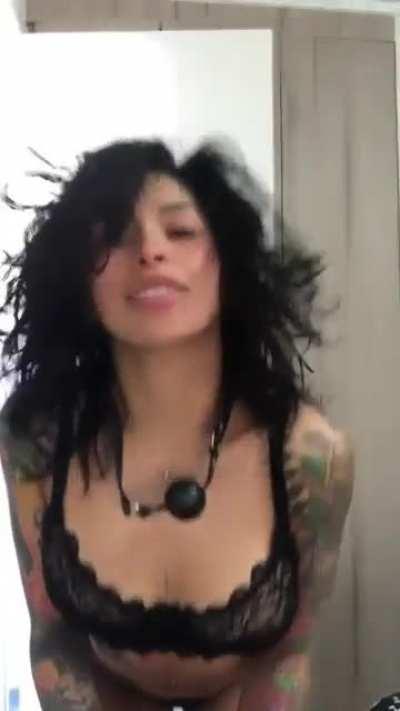 Leona La Queen (@leonalaqueen) [Instagram]