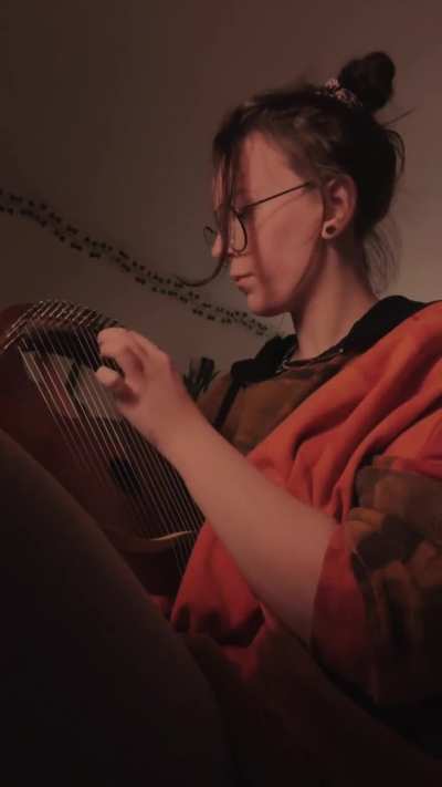 Got myself a lyre for Christmas :) here’s a lil video of me playing it for the first time! 