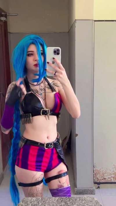  You think I'm crazy? You should see my sister 