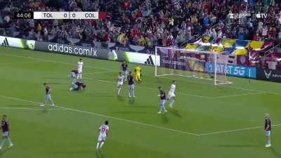 Gol de bicicleta de Pedro Raul: Toluca FC [1] x 0 Colorado Rapids 44’
