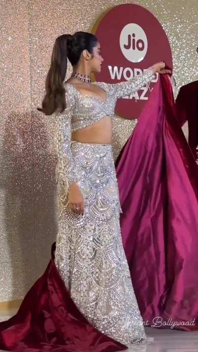 It's 2am and never have i ever stayed awake this late fapping to any bitch but this nepo sl#t Janhvi Kapoor making me go wild and draining every drop of semen from balls. 6 rounds already but my di#k stands tall again for her.