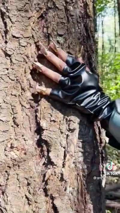 OMG HE FUCKING DID IT (grandrisingapp)