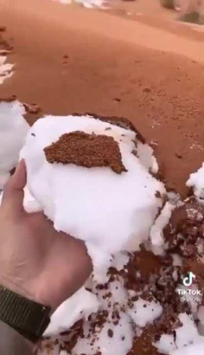 Snowstorm followed by a dust storm, and the scene looked like this in Tabuk, Saudi Arabia..!!