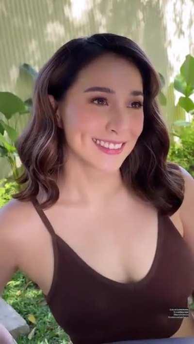 Cristine Reyes