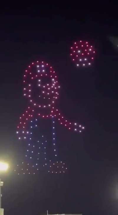 Nintendo put on an amazing drone show for the new Super Mario Bros premiere in Santa Monica. 600 drones and dozens of operators made it all happen. 