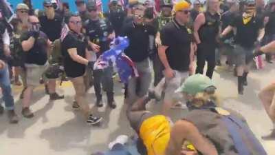 Proud Boys brawl with counter-protesters today in Kalamazoo, MI