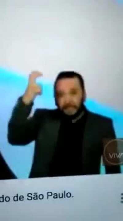 Campeão mundial de punheta de pau mole