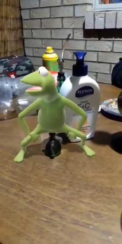 Kermit not on the cone piece brooo