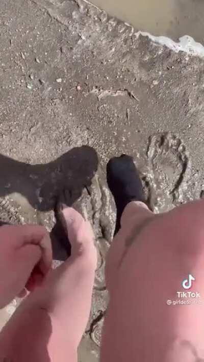 I’m sure other parts of her body need a good scrubbin as bad as those feet do