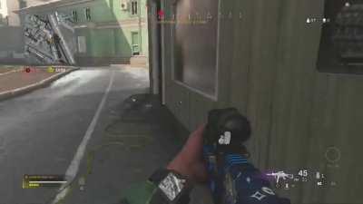 Clueless cheater accidentally kills me with his aimbot instead of his target