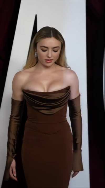 Peyton list glamour women of the year awards