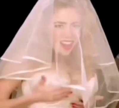 Da hatte Palina Rojinski ihr Gesäuge noch richtig lieb