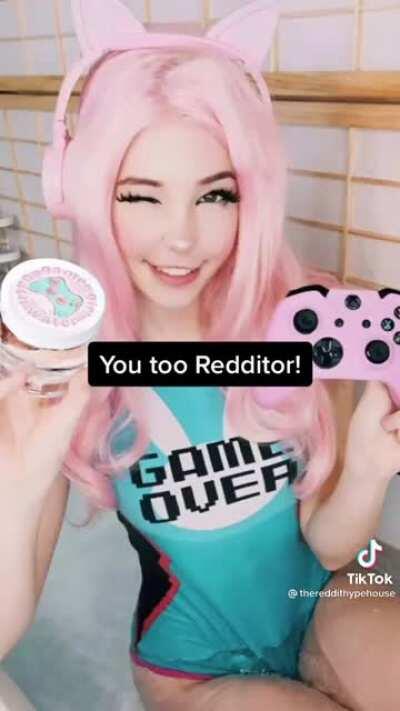 Two chads showing off their fresh dance-moves and spreading positive vibes (One off them is even in the comments!)