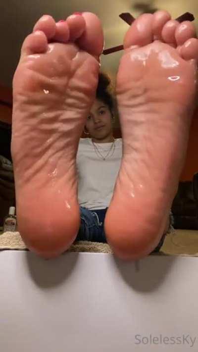 $DM me to get folders. Join telegram now in comments (join it now!)