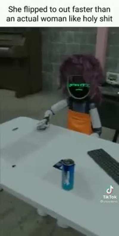 Esposa robot se pone celosea de la voz de tik tok