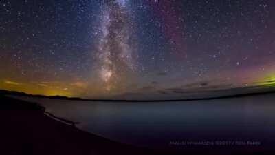Aurora Boreallis photobombs the milkyway