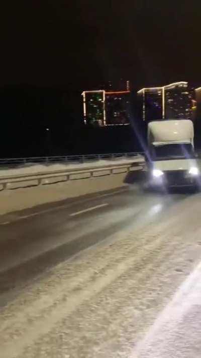 I Wonder if you know how they live in Tokyo 🎶