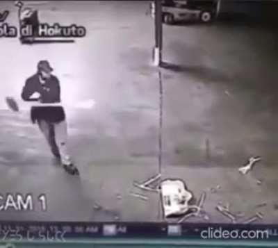 Thoma When Ayaka isn't looking