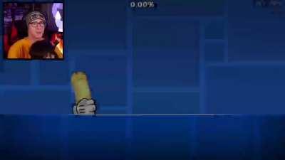 Thugging father and son 😈😈😈🧔🏿♂️🧔🏿♂️🧔🏿♂️🙏🏻🙏🏻🙏🏻