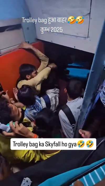 Trolley be like : “it’s too crowded for me”