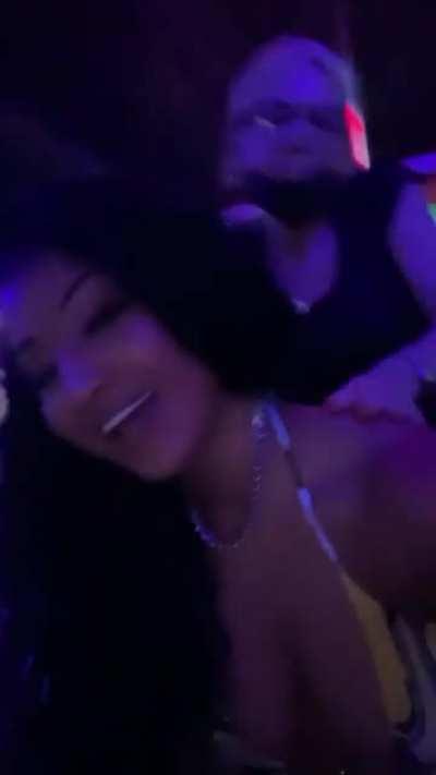 Shenseea strip club 2