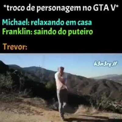 Com pelo menos 3 estrelas de procurado