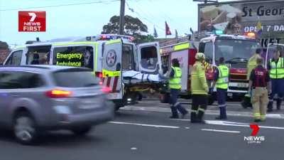 Mazda RX-2 crash + rescue by witnesses
