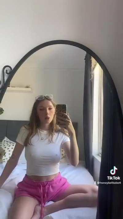 bella_honey_