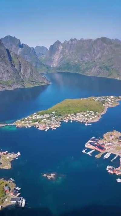 Reine i Lofoten (Reinebringen)