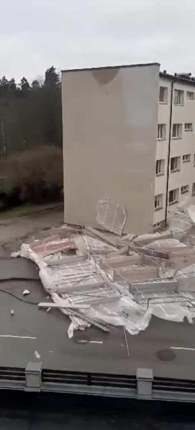 Scaffold collapse today in Estonia