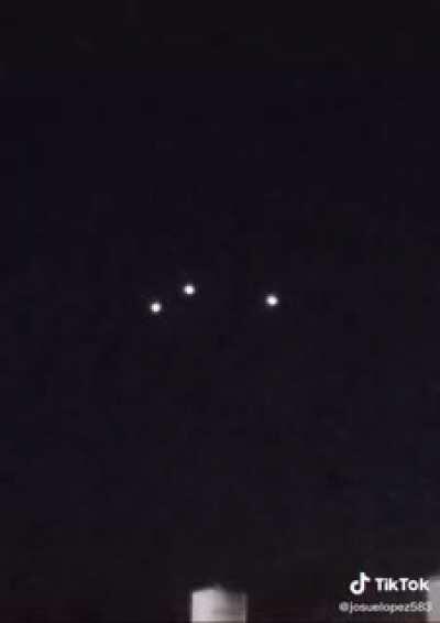 Ummm, usually I’m not one to jump to a conclusion but I’ve got nothing on this. Fayetteville, North Carolina DEC 7th