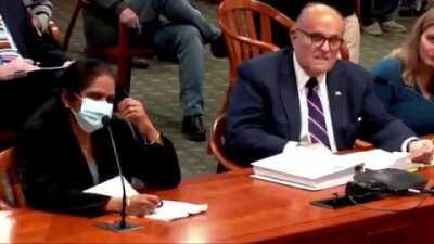 Please take your mask off. Nope!