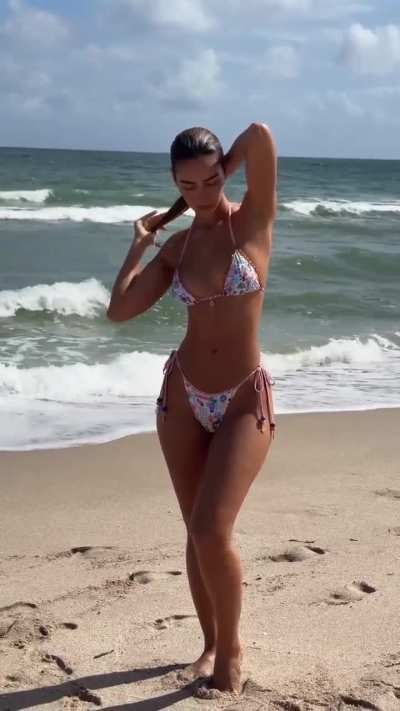 Beach vibes | IG November 2024