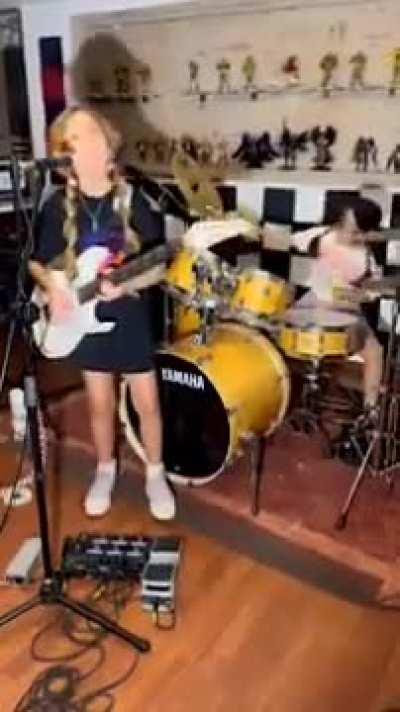 La doncella de hierro transcende generaciones y géneros