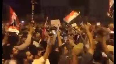 Iraqi protesters sick of theocracy, chanting 