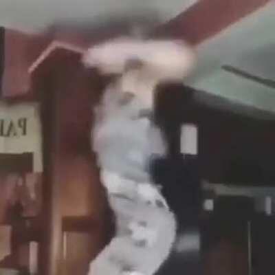 Momento Tik Tok (flipo en colores)