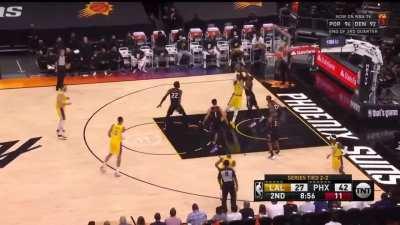 [Highlight] Lebron tries to bully Torrey Craig in the post, gets rejected