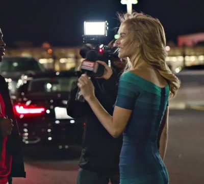 Birthday Hottie: Samara Weaving in SMILF [S1E3-2017]