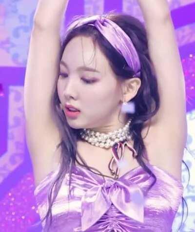 TWICE - Nayeon