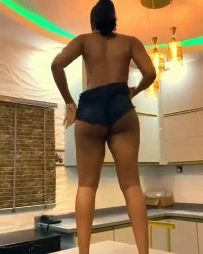 Jane Mena, topless 🤔 🤨😏💯