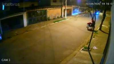 Attempted to rob someone instead they got some sweet instant regret.